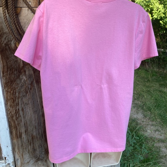Petty Butterfly C Port & Company pink 100% cotton woman’s tee size medium. - Picture 3 of 4
